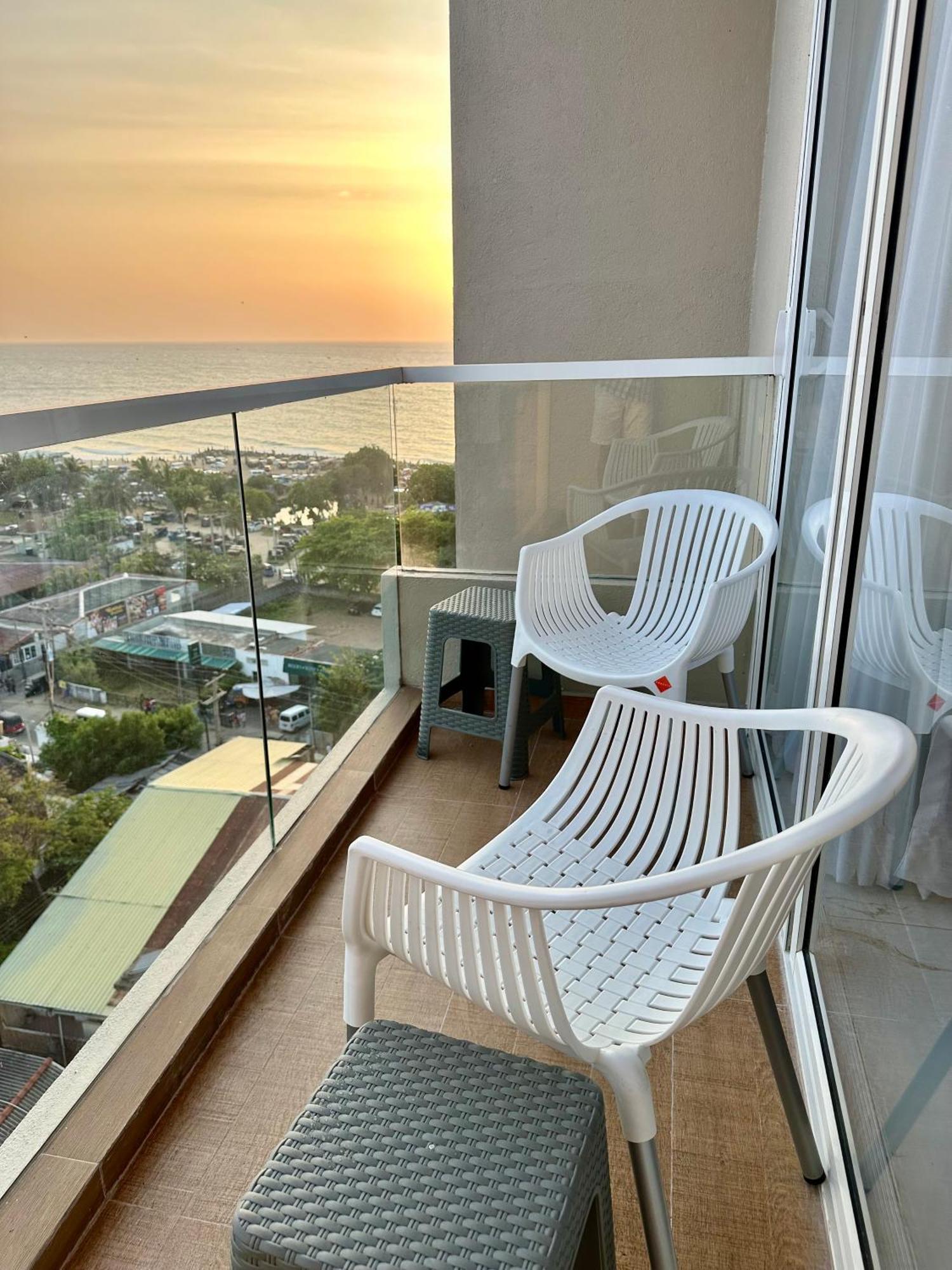 Ocean Breeze Hotel Residencies Britlanka Apartments نيجومبو المظهر الخارجي الصورة