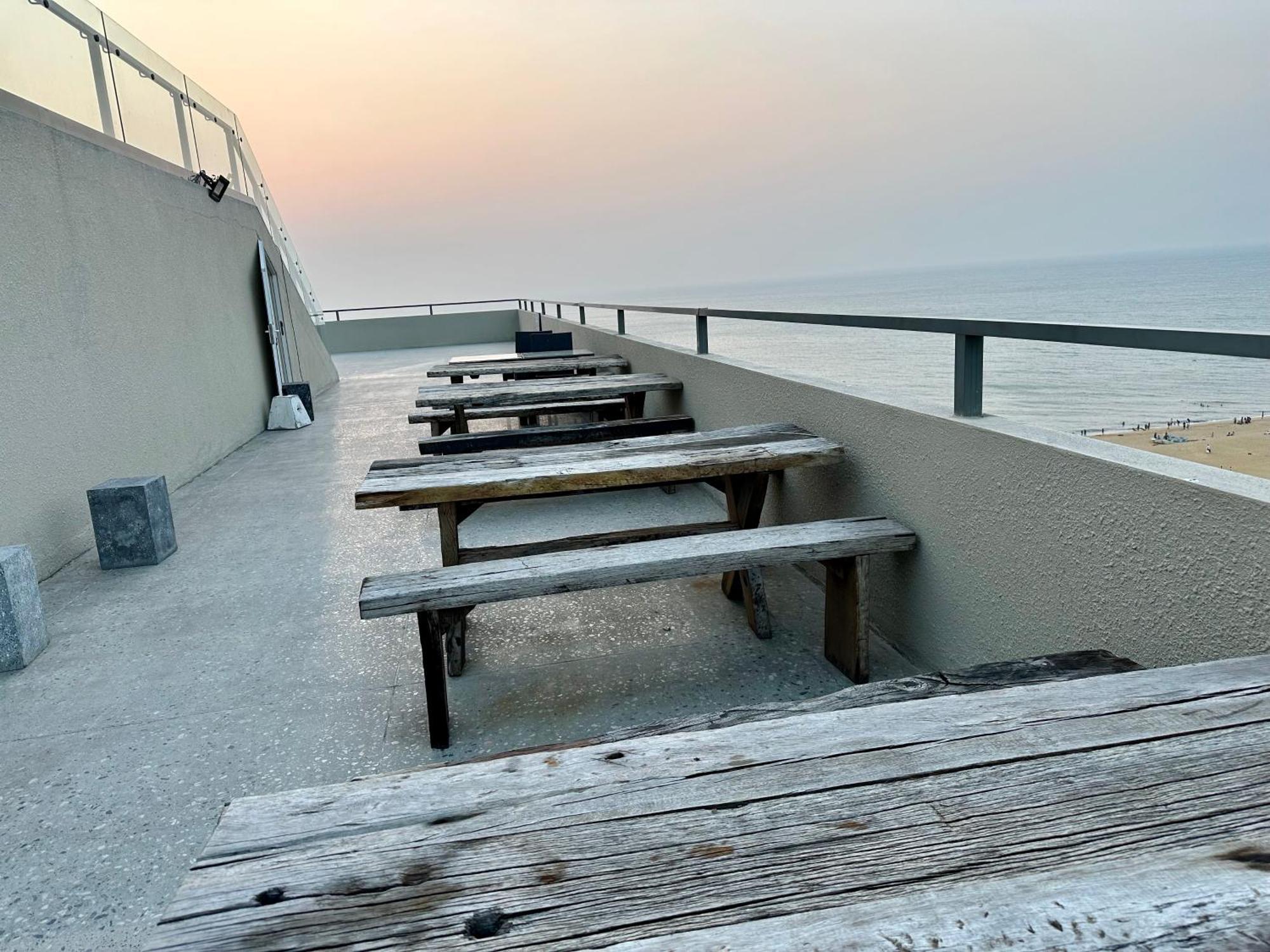 Ocean Breeze Hotel Residencies Britlanka Apartments نيجومبو المظهر الخارجي الصورة