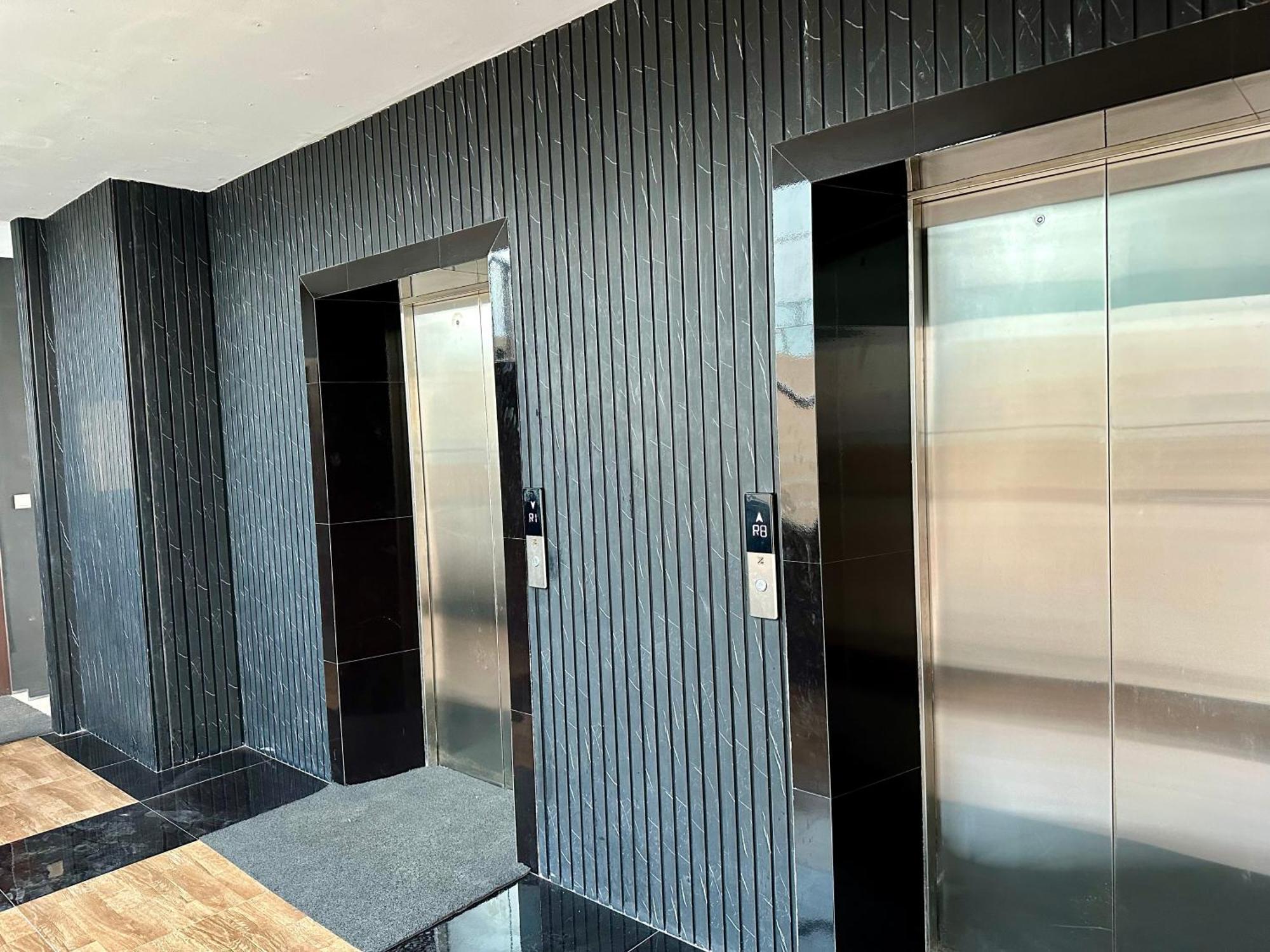 Ocean Breeze Hotel Residencies Britlanka Apartments نيجومبو المظهر الخارجي الصورة